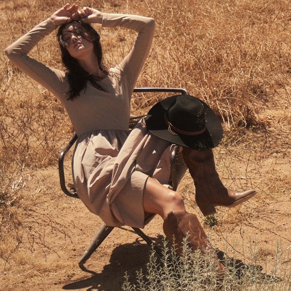 37 Boho Contrast Fabric Long Sleeve Midi Dress - Picture 4 of 4